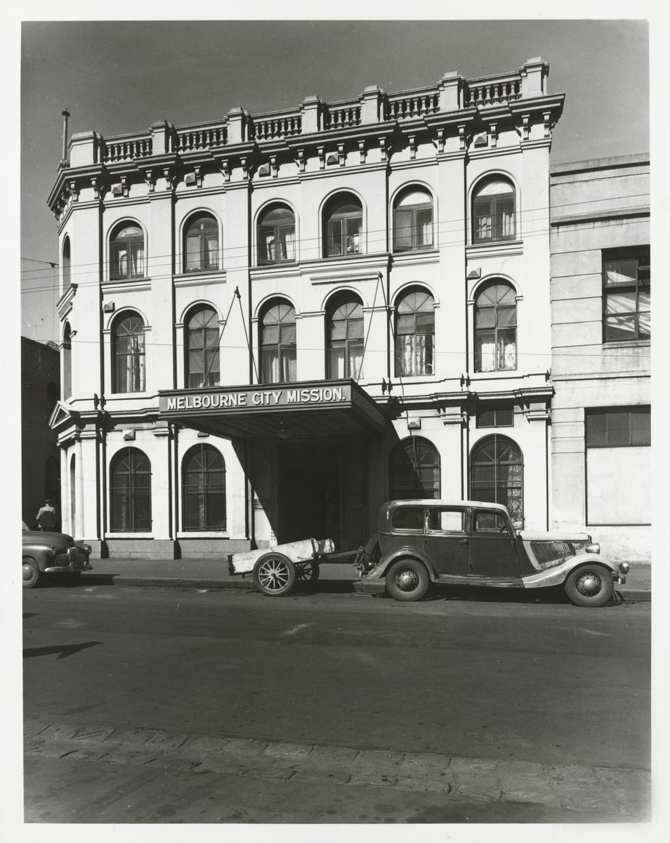 Exhibition Street - east side, at north-east corner with Little Lonsdale Street, Melbourne City (1950)