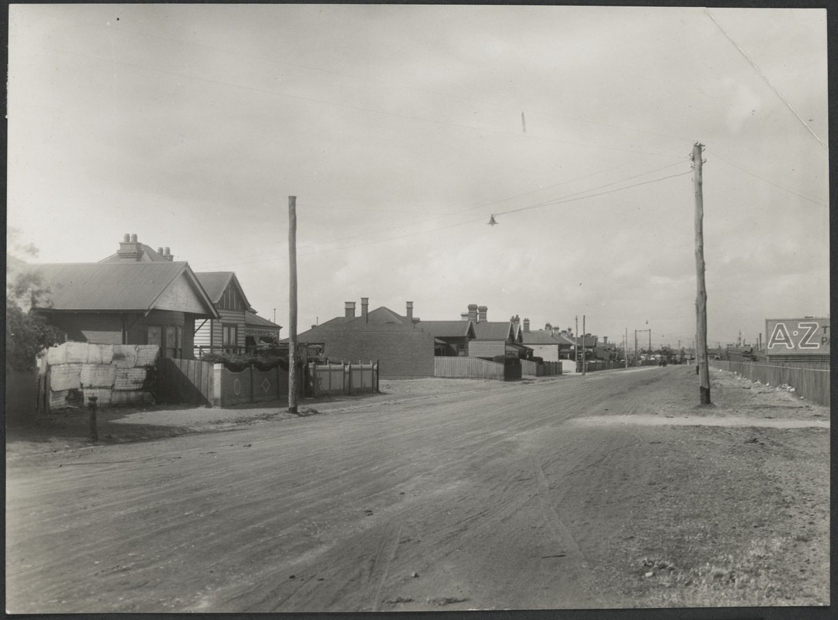 Swallow Street, Port Melbourne - On route to Princes Pier, Port Melbourne (1928)
