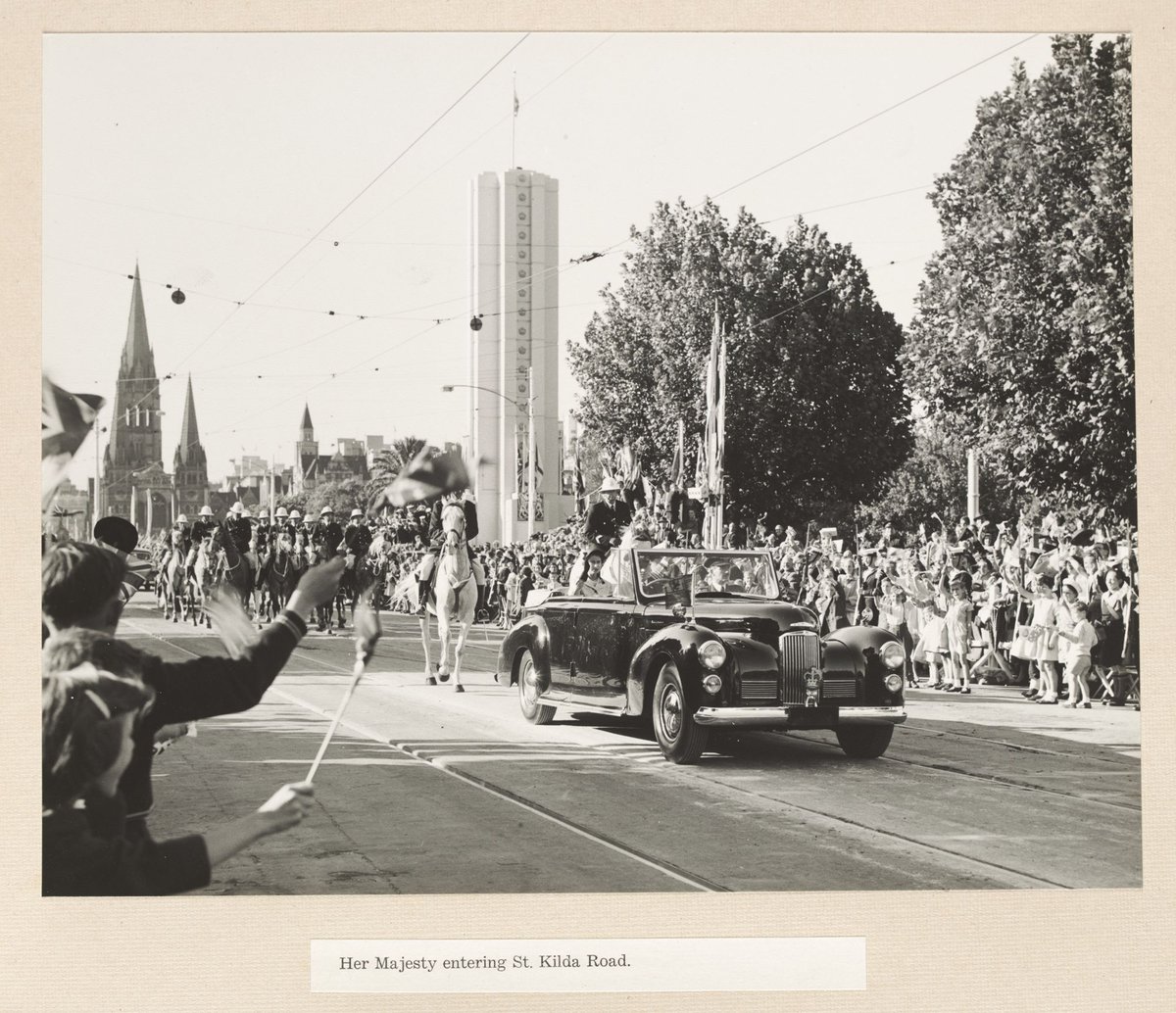 Her Majesty entering St. Kilda Road, Melbourne City (1954)