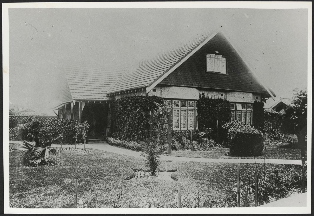 The Callil home in Drake St. Elwood. 1920s or earlier