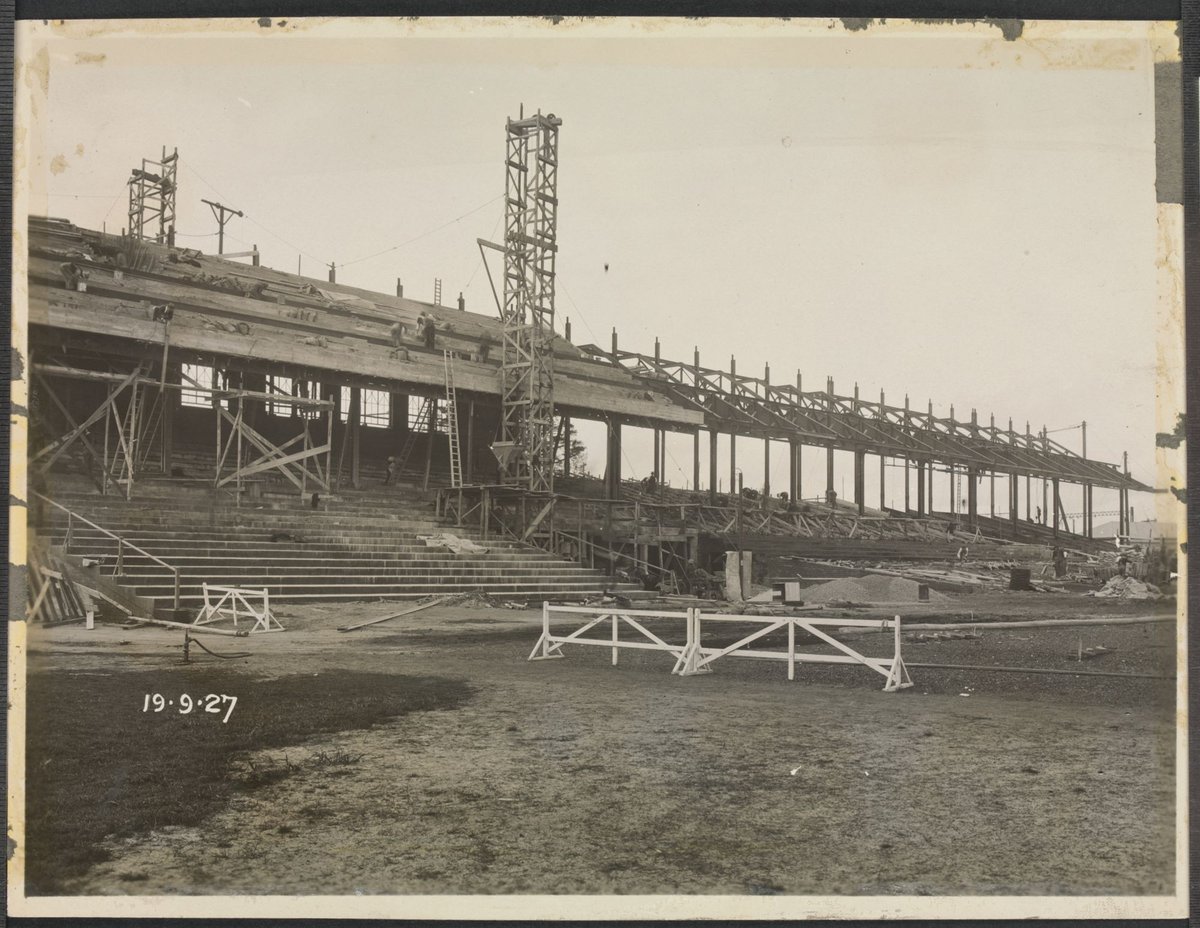Stand at Caulfield Racecourse at time of construction (c. 1927)