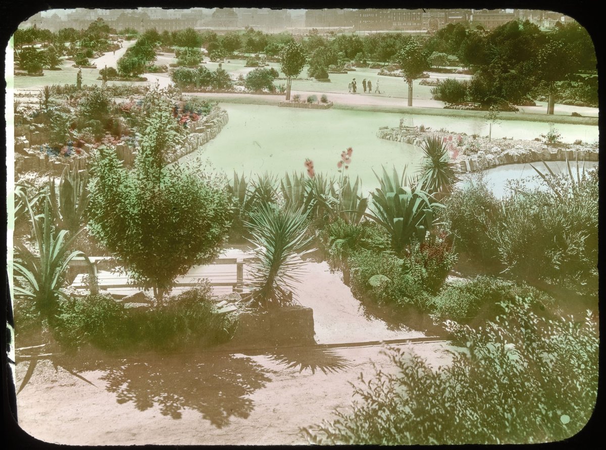 Melbourne from Alexandra Gardens, Melbourne City (1900–20)