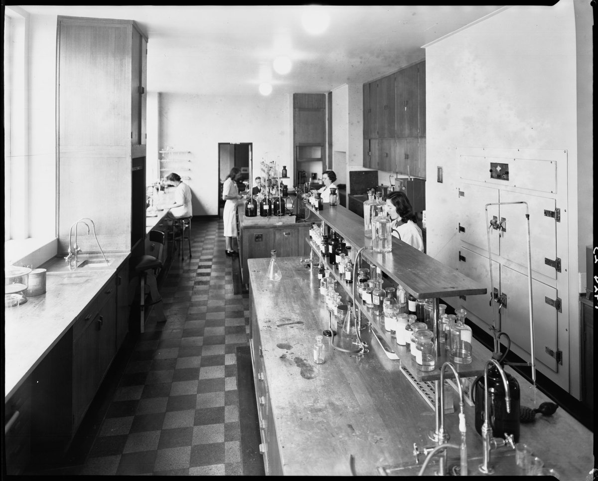 Hospital laboratory showing people at work, Royal Melbourne Hospital, Melbourne City (1945)