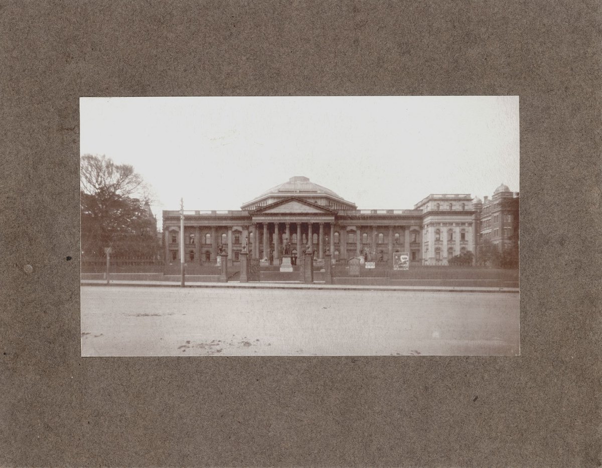 Public Library, Museums and National Gallery (later the State Library of Victoria) from Swanston Street, Melbourne City (c. 1915)