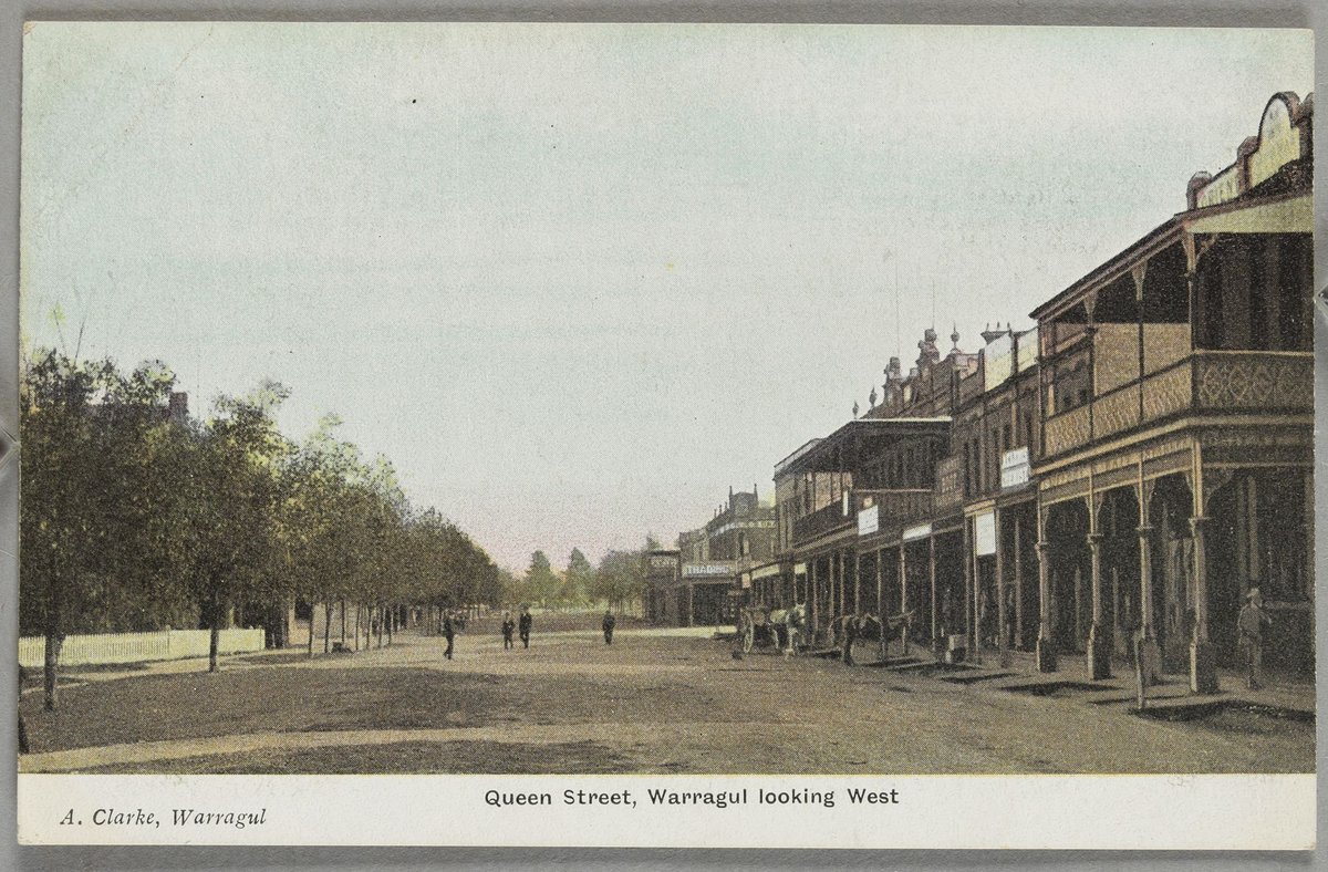 Queen Street, Warragul looking West, Melbourne City (c. 1908)