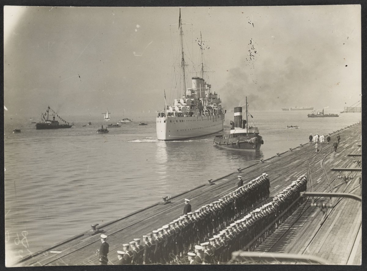 The Cruiser Sussex berthing at Princes Pier, Port Melbourne, Vic., on Thursday, 18th October 1934 with His Royal Highness the Duke of Gloucester (Prince Henry)