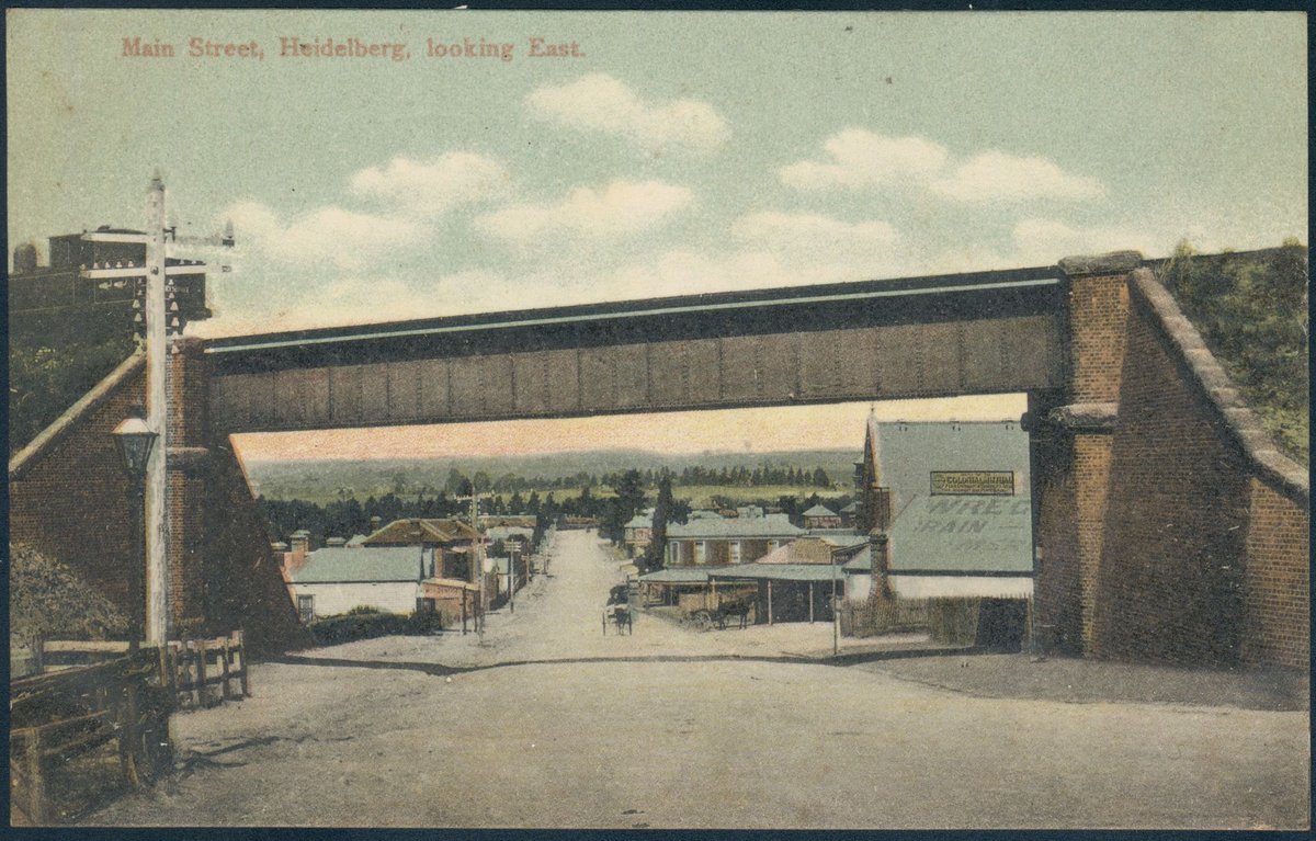 Main Street, Heidelberg, looking East (1900s)