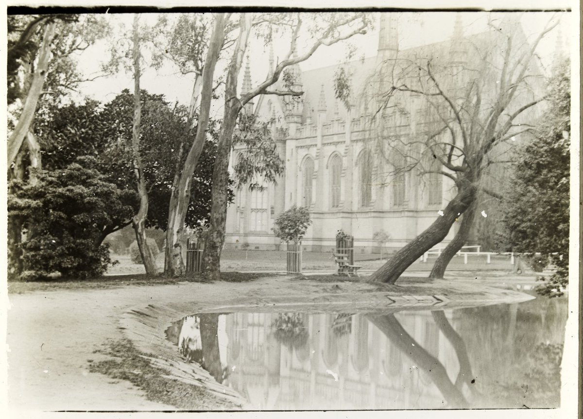 Original Wilson Hall, University of Melbourne [Vic.], Parkville (c. 1935)