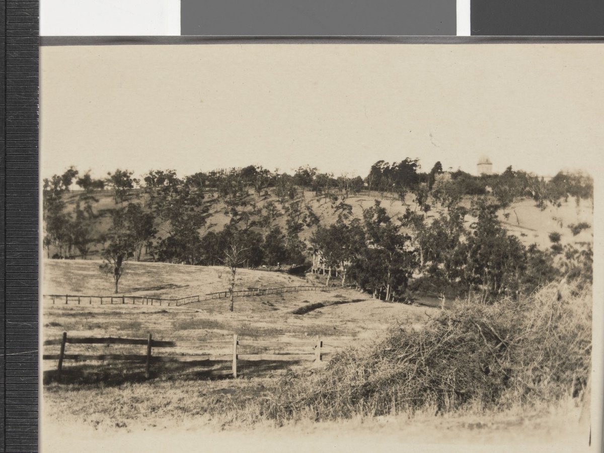 Looking towards Zig Zag Bridge and Kew Asylum from site of Stables (1927)