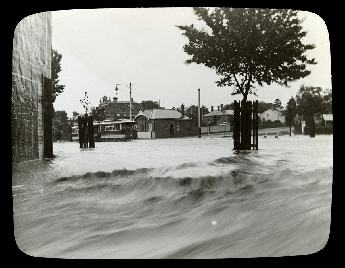 Melbourne street, with North Melbourne tram, in the floods (1906–14)
