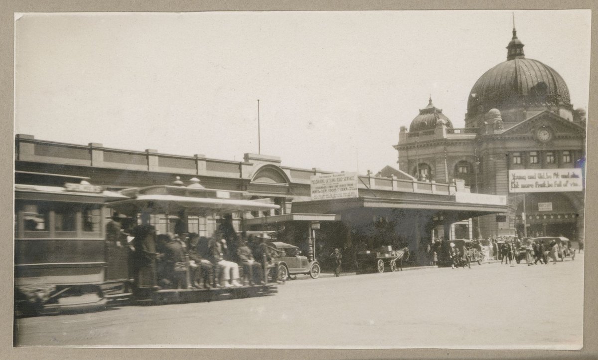 Princes Bridge - 6th. February 1926. [Exterior of Flinders St. Station.], Melbourne City