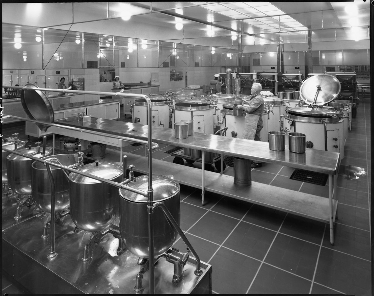 Laundry room, Royal Melbourne Hospital, Melbourne City (1945)