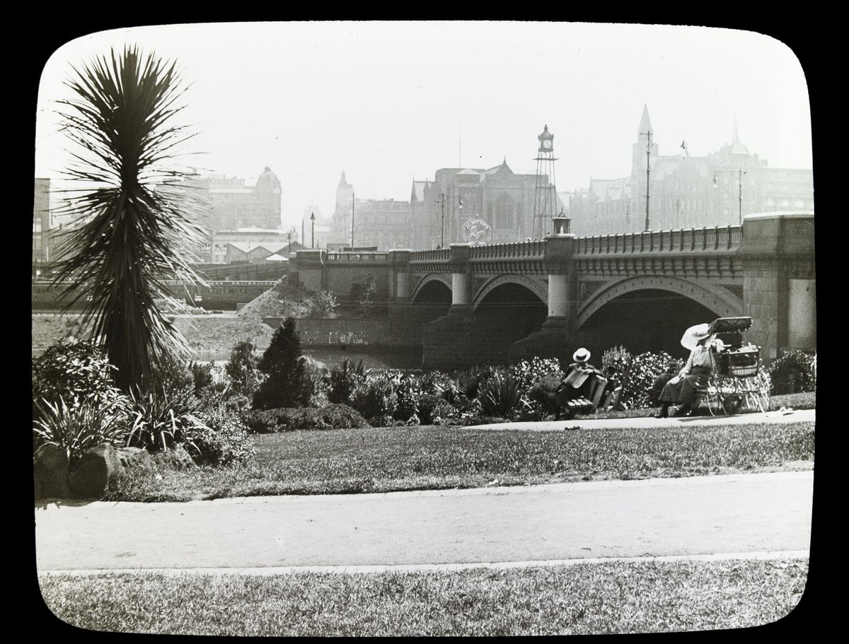Princes Bridge and the Snowden Gardens, Melbourne City (1906–14)
