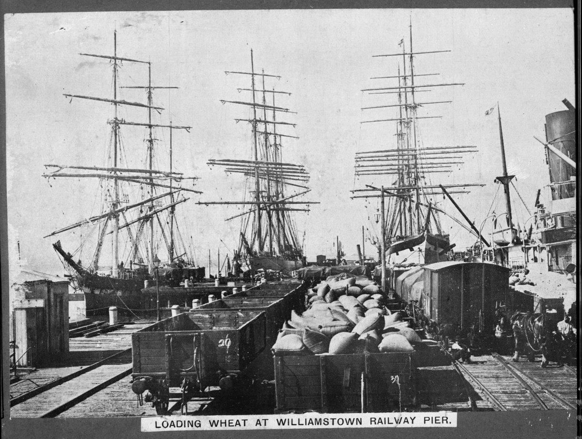 LOADING WHEAT AT WILLIAMSTOWN RAILWAY PIER, Port Melbourne (1885–1946)