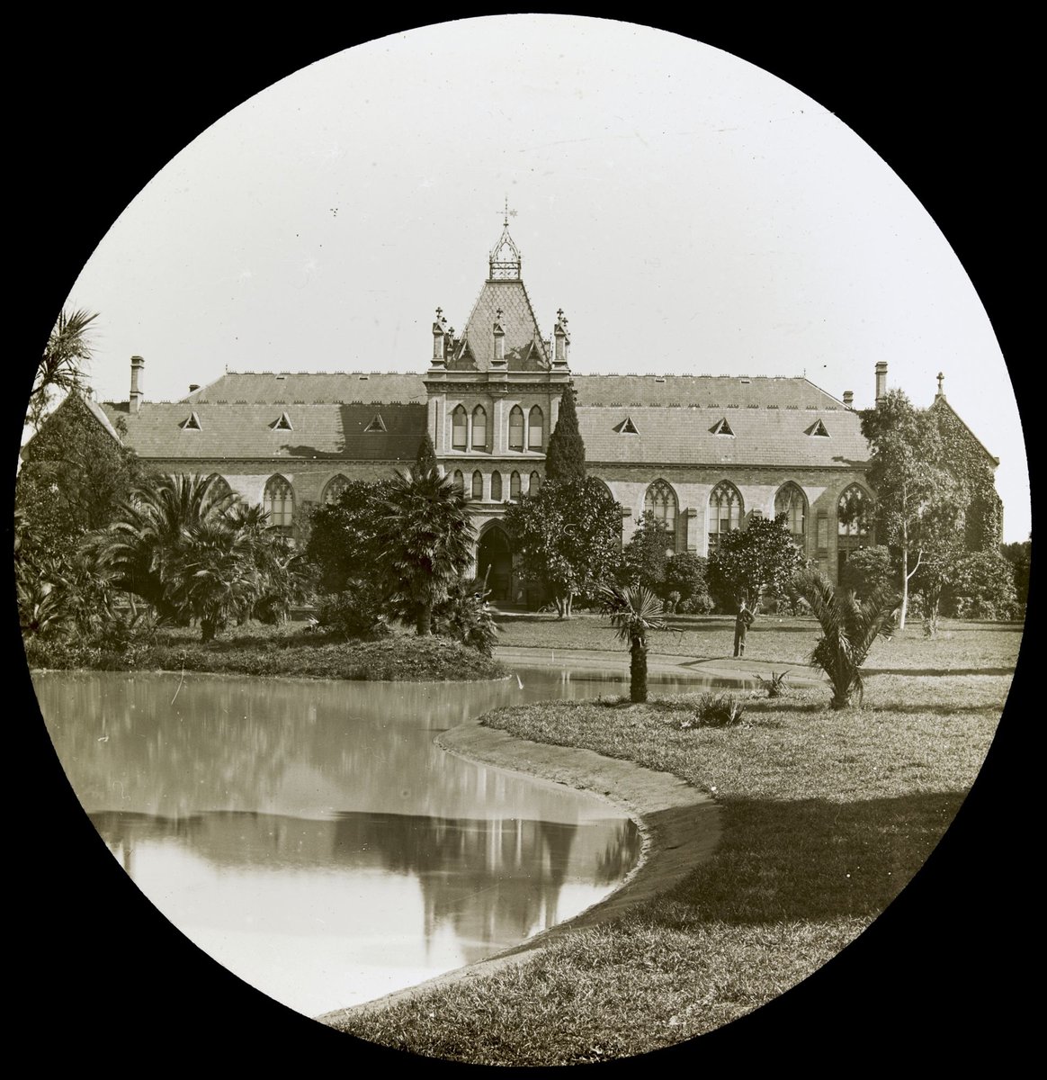 Museum. University Melbourne, Parkville (1889–1930)
