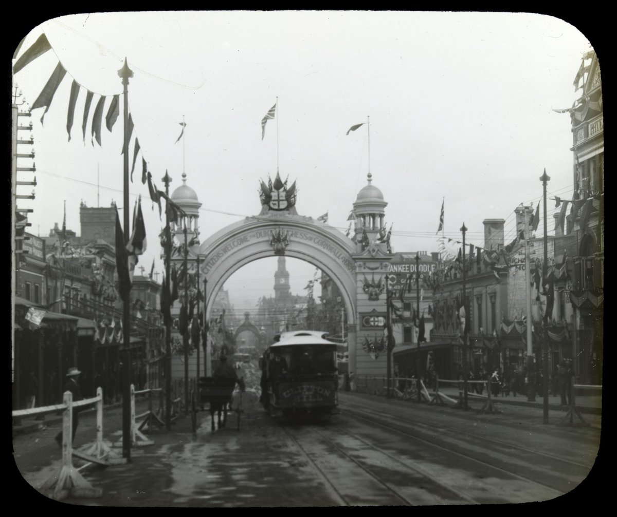 The Citizens' Arch [looking down Bourke St., Melbourne, Vic.], Melbourne City (1901)