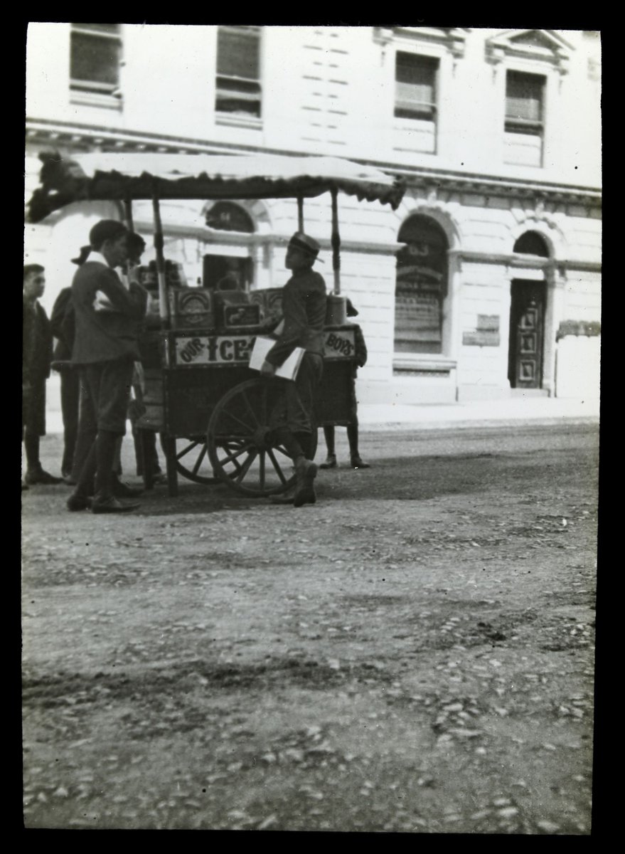 Ice Cream Vendor. Melb. [Melbourne] (1900–05)
