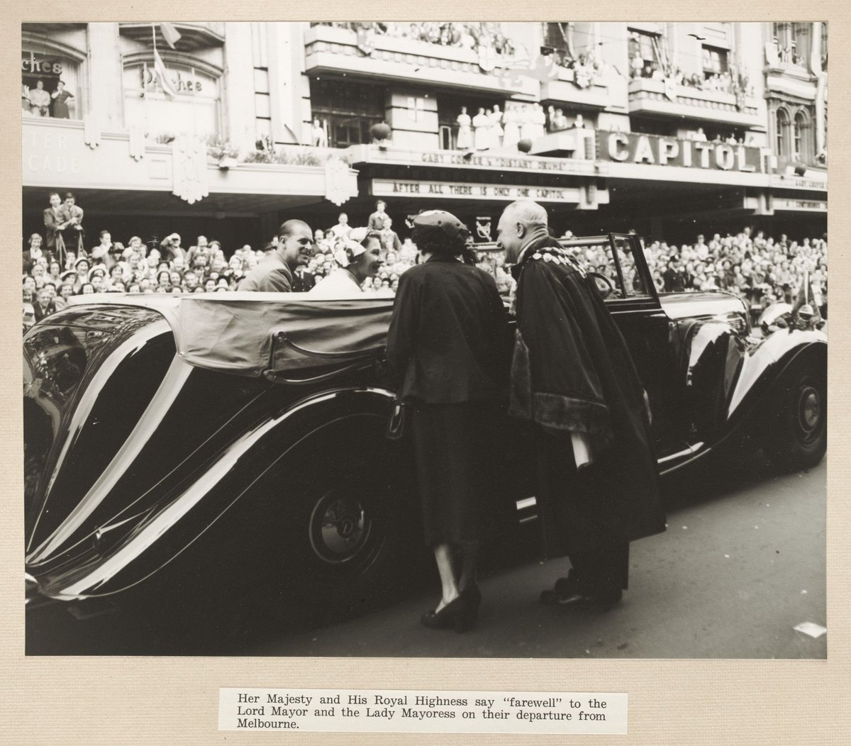 Her Majesty and His Royal Highness say "farewell" to the Lord Mayor and the Lady Mayoress on their departure from Melbourne (1954)