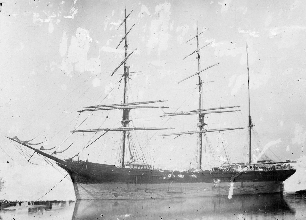 ANGOLA. : Windsor. N.S. 1551 tons. Built at Newport. N.S. 1890. Note fidded royal & sky sailmasts (1890–1946)