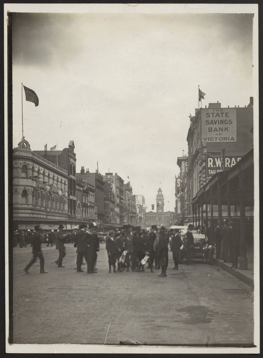 View of Elizabeth Street, looking across Bourke Street, Melbourne City (1918)