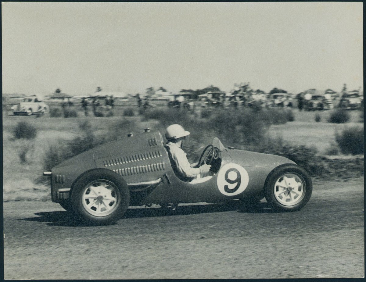 Car No. 9 racing at Altona (1950–54)