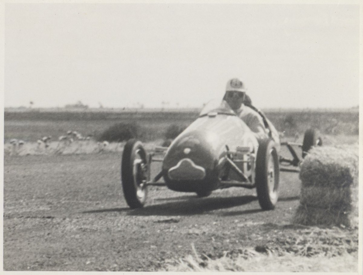 Car No. 9 racing at Altona (1950–54)