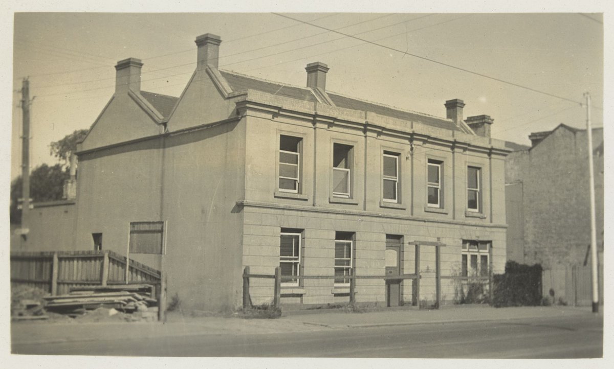 Red Lion Hotel, Church Street, Hawthorn (1933)