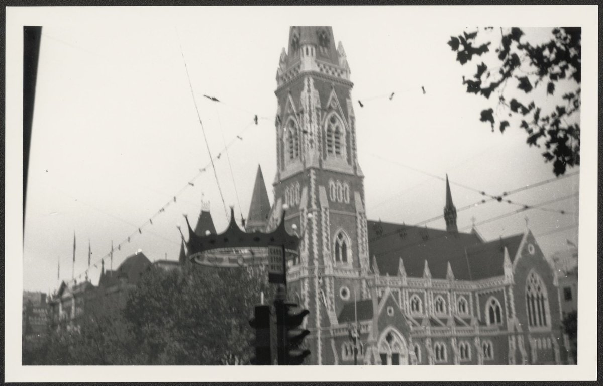 Melbourne at the time of Queen Elizabeth's visit 1954