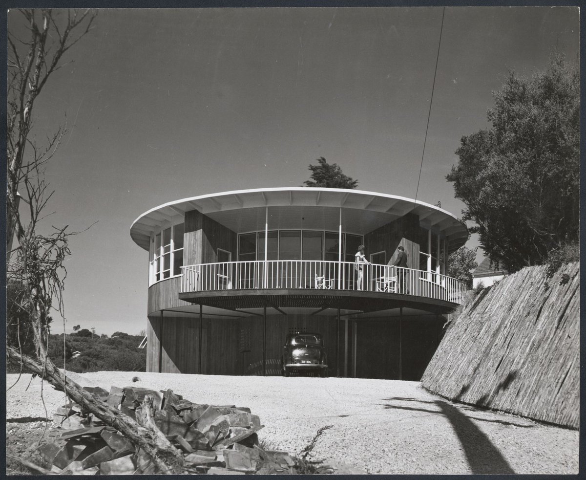 Henty House, Frankston, Victoria (1950–51)
