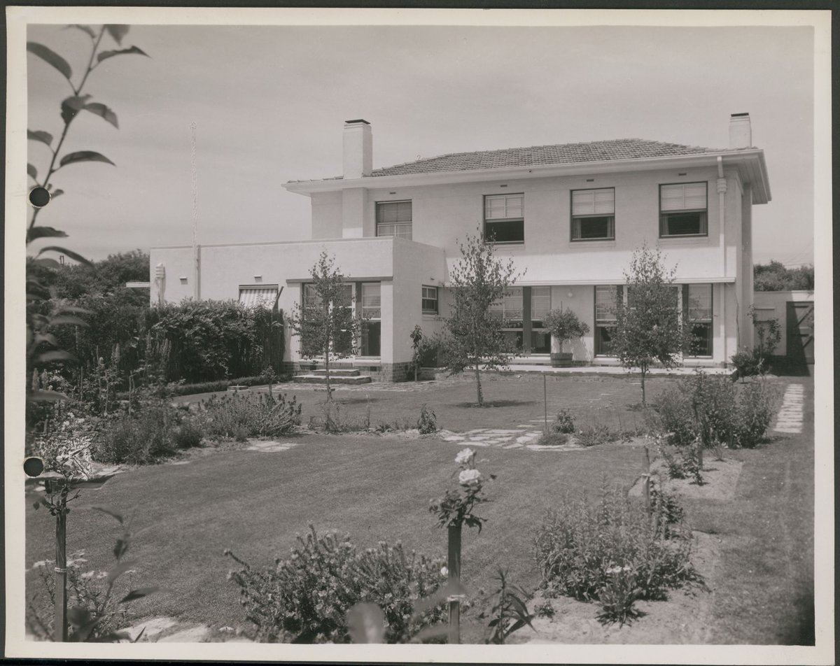Residence of Dr. Mark Gardner Royal Avenue Sandringham Vic (1936)