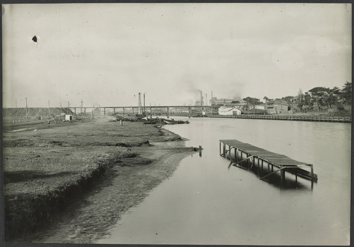 South Kensington to West Footscray, bridge over the Maribyrnong River (1927)