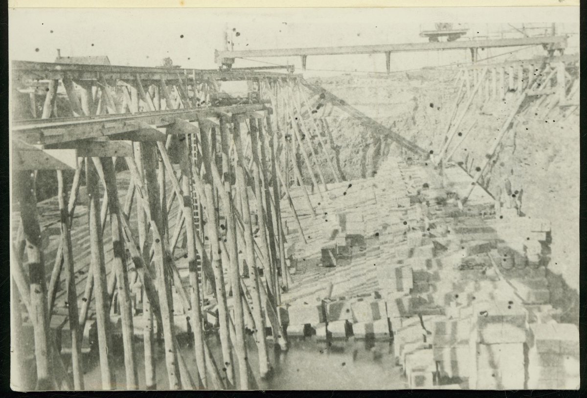 Construction of Alfred Graving Dock, Williamstown (1940–50)