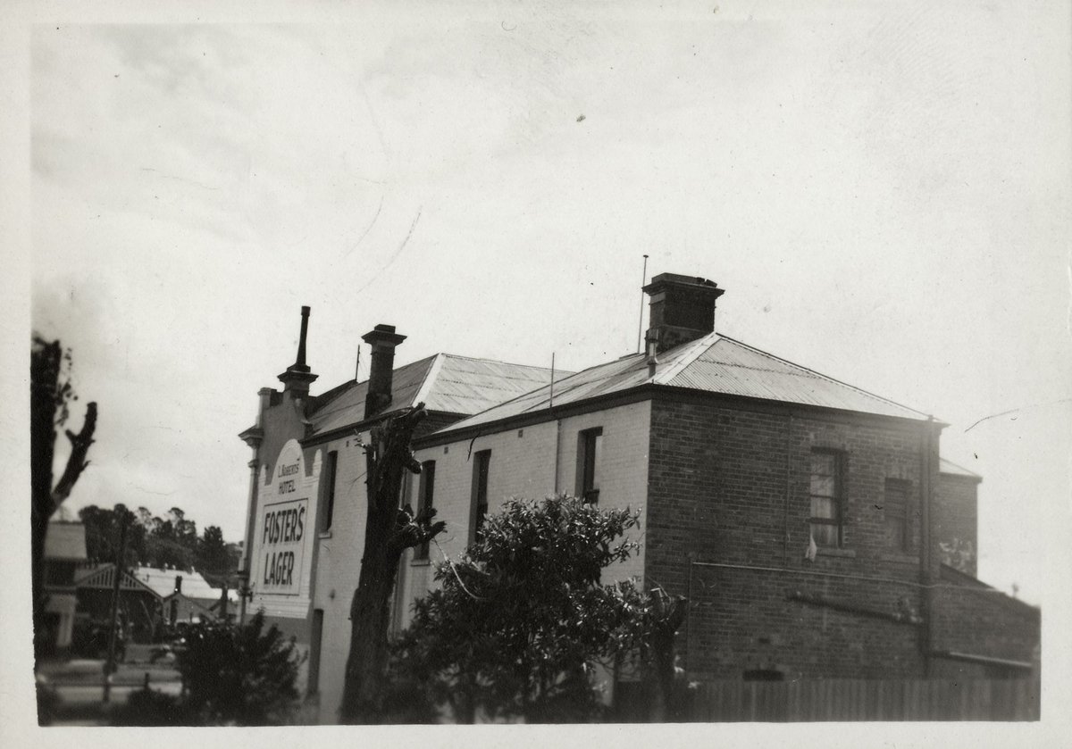 Exchange Hotel Point Nepean Road Cheltenham (1943)