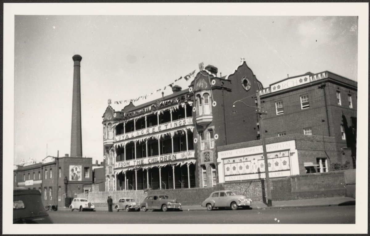 Melbourne at the time of Queen Elizabeth's visit 1954