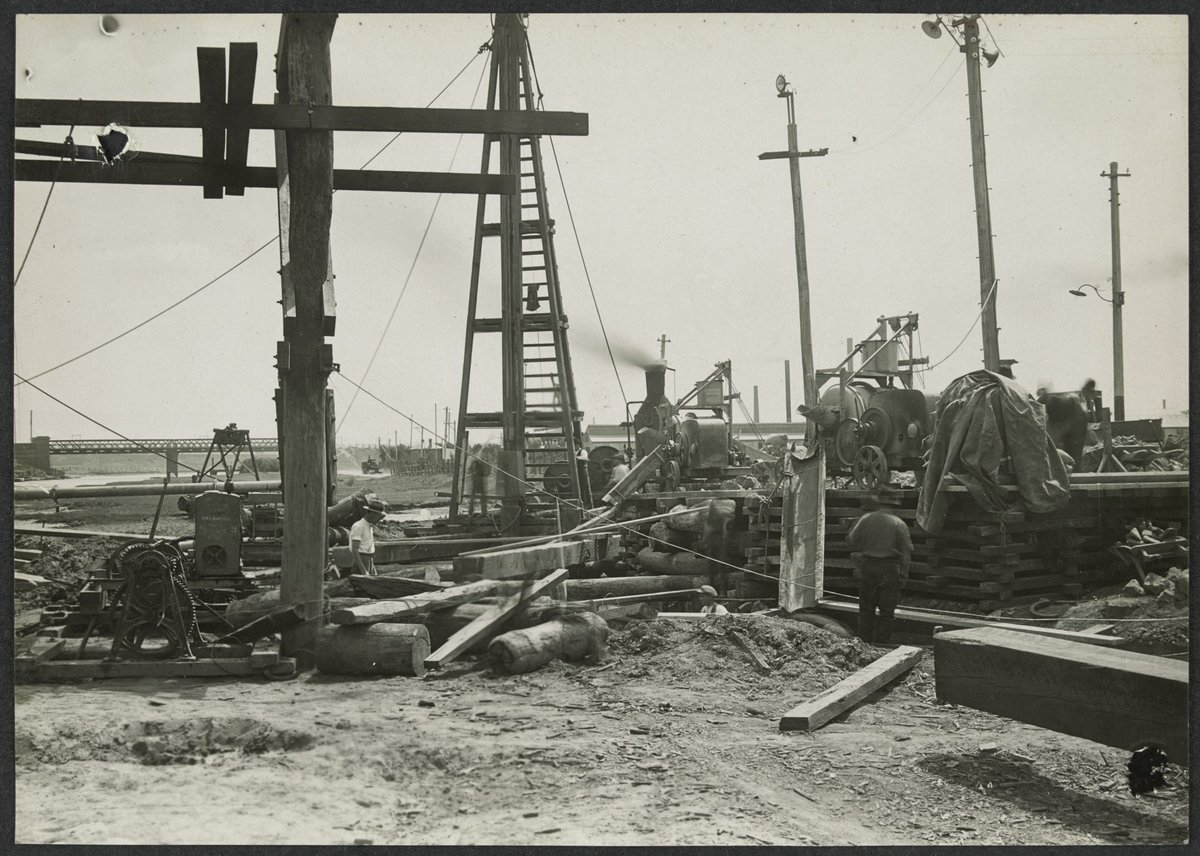 South Kensington to West Footscray, railway construction (1926)
