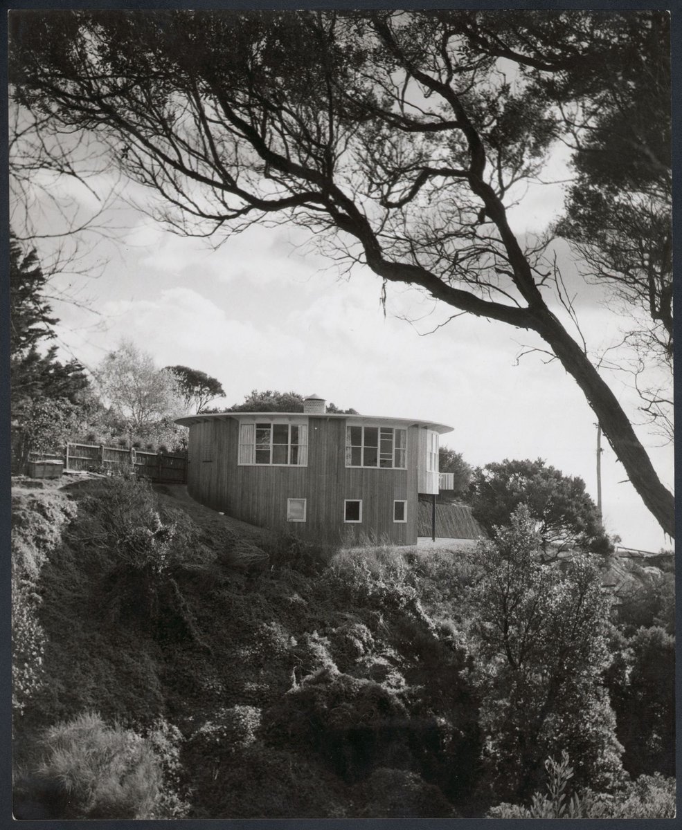 Henty House, Frankston, Victoria (1950–51)