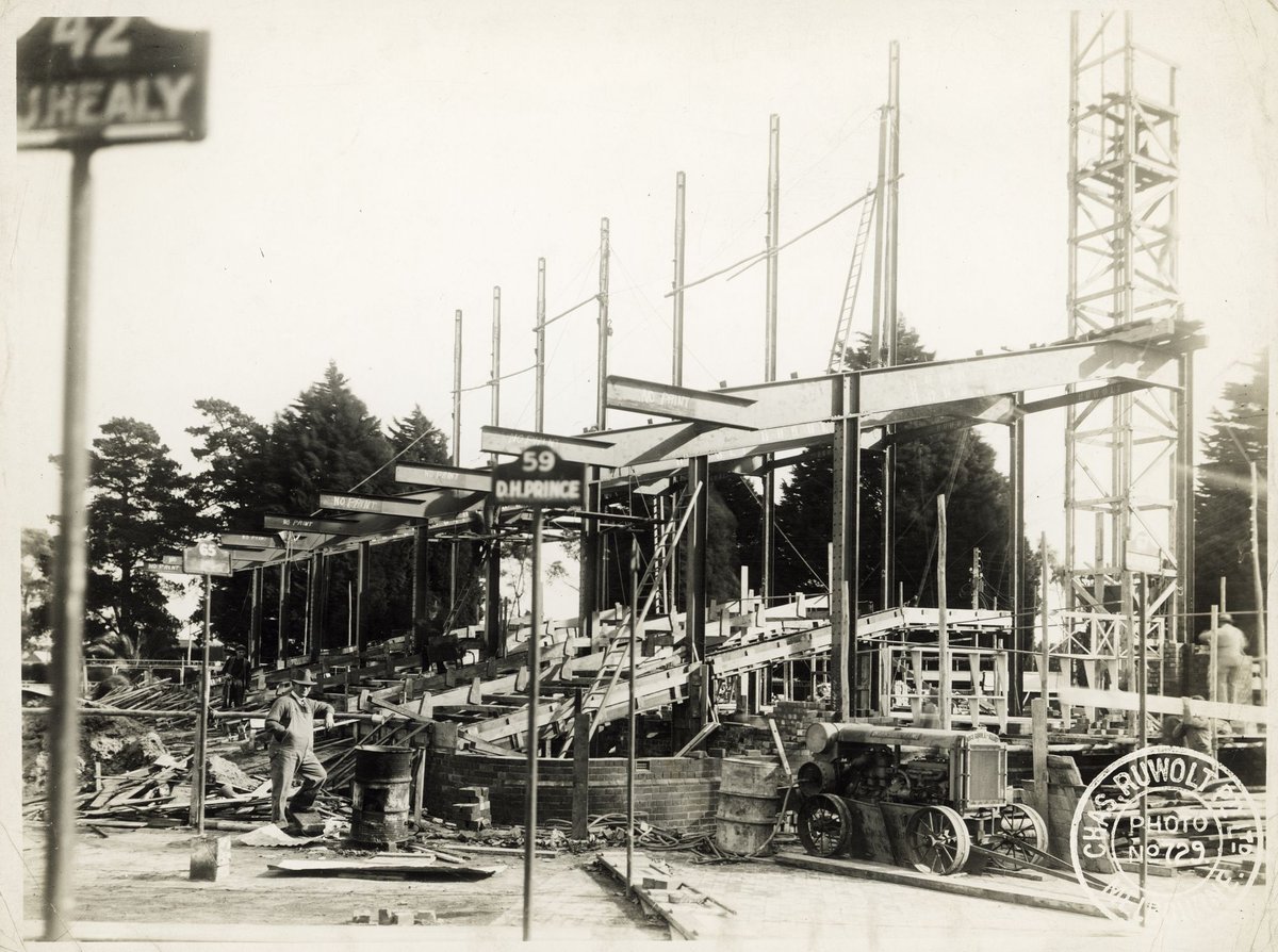 Caulfield Racecourse (1930–40)