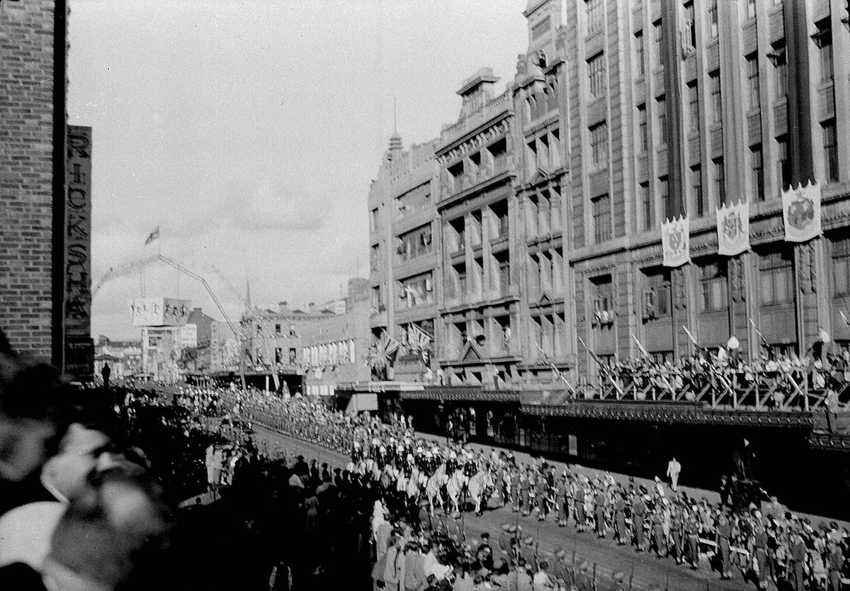 The Royal Visit of Queen Elizabeth II, Lonsdale Street, Melbourne, Melbourne City (1954)