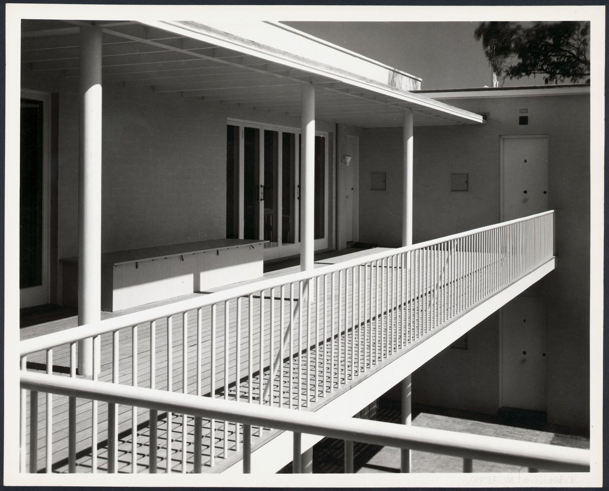 Clendon, batchelor flats, Armadale, Victoria (1939)