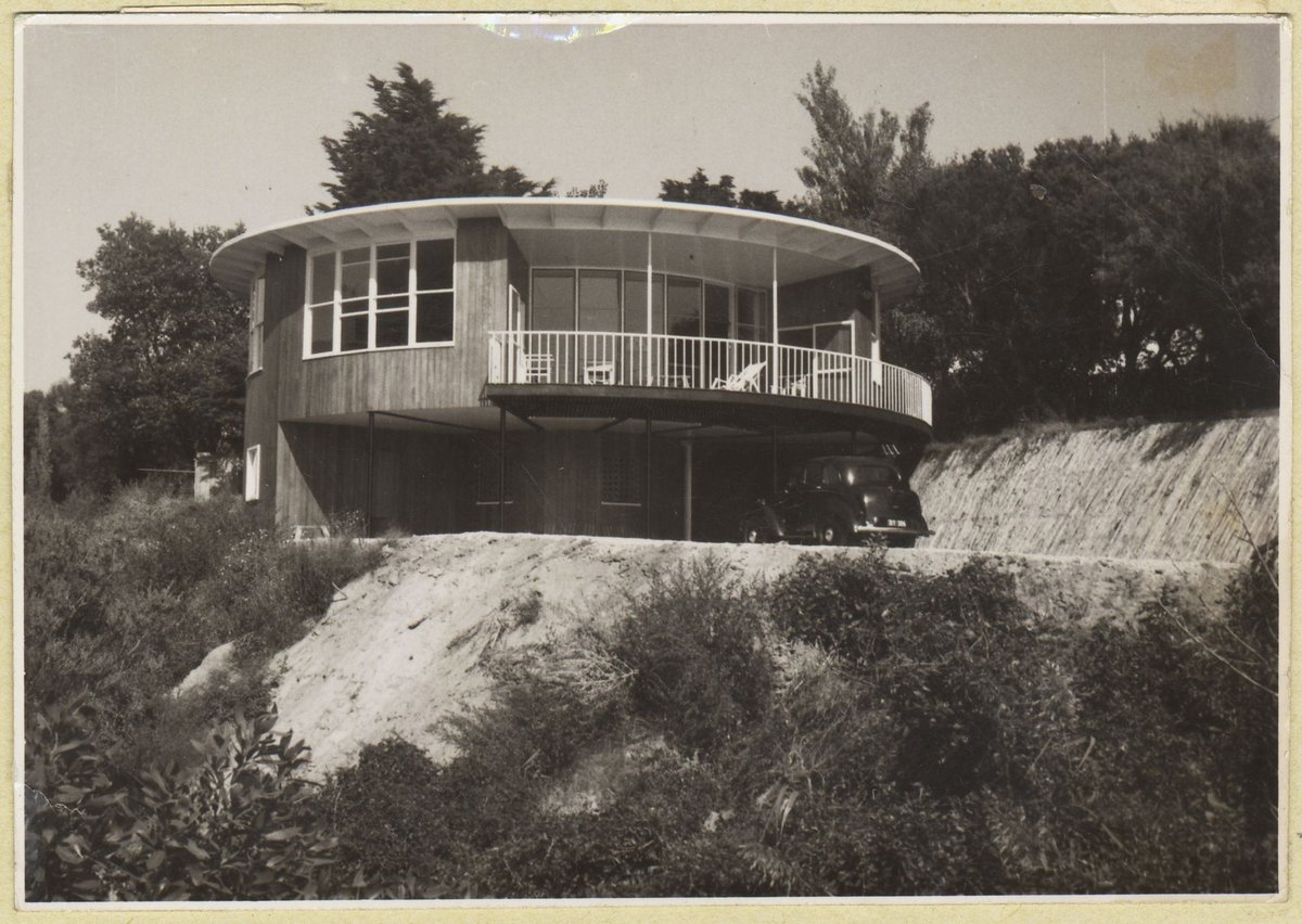 Henty House, Frankston, Victoria (1950–51)