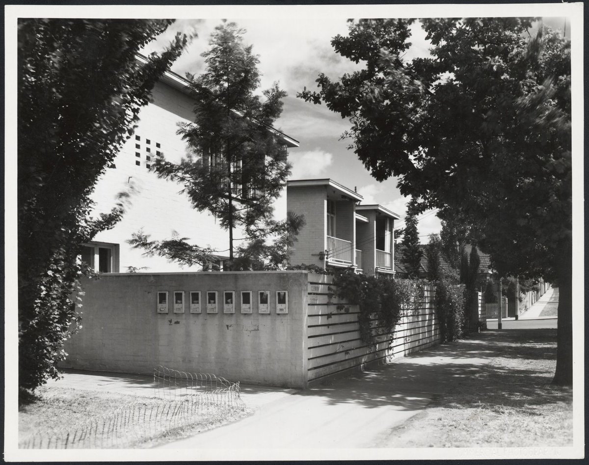 Clendon, batchelor flats, Armadale, Victoria (1939)