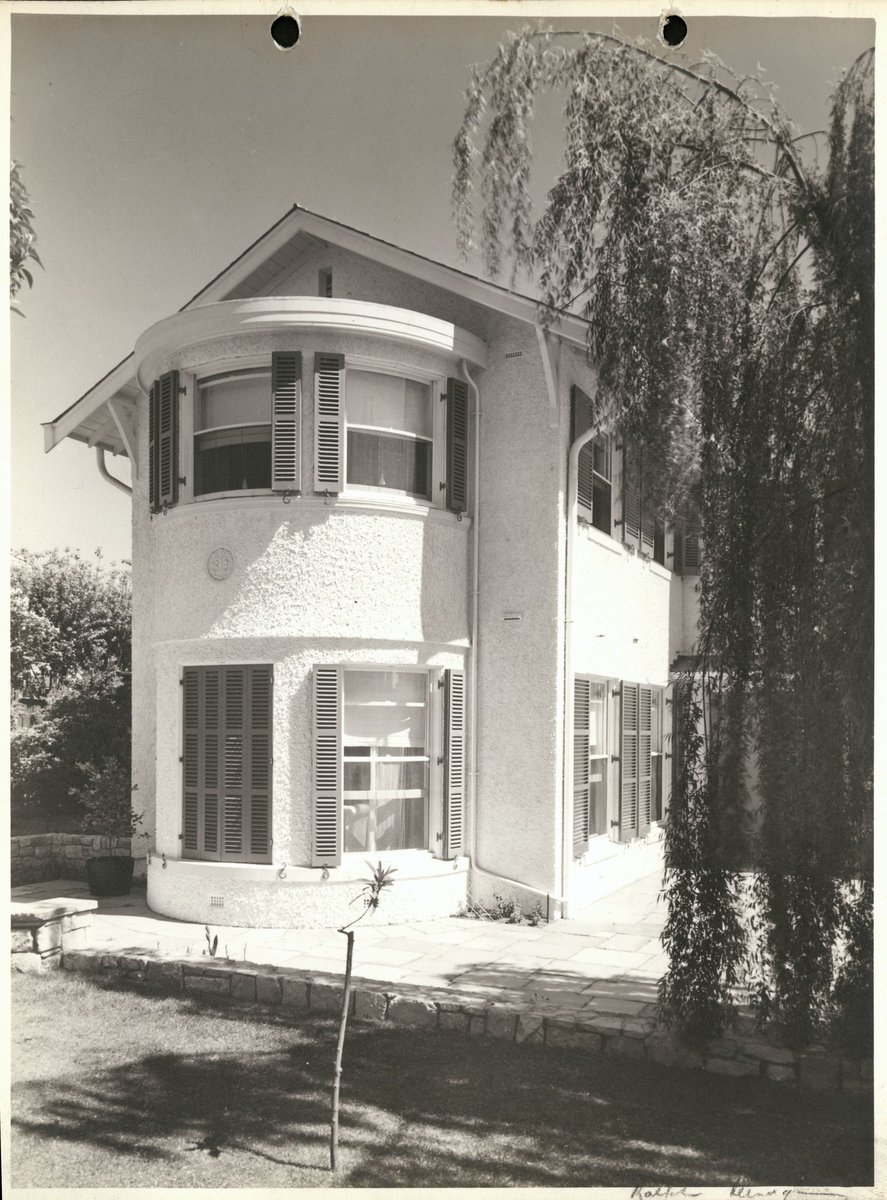 Residence of the late Mrs Septimus Miller St. George's Road Toorak Vic (1937)