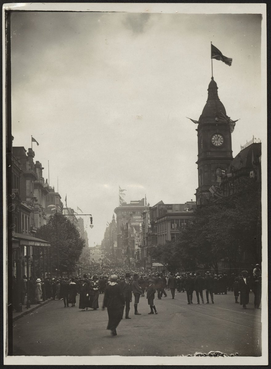 View of Collins Street at intersection with Swanston Street, Melbourne City (1918)