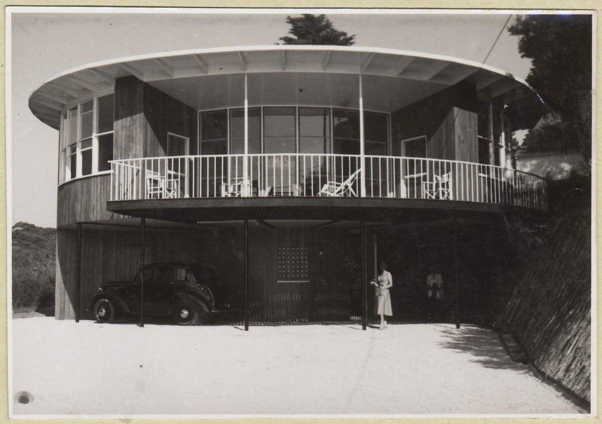 Henty House, Frankston, Victoria (1950–51)