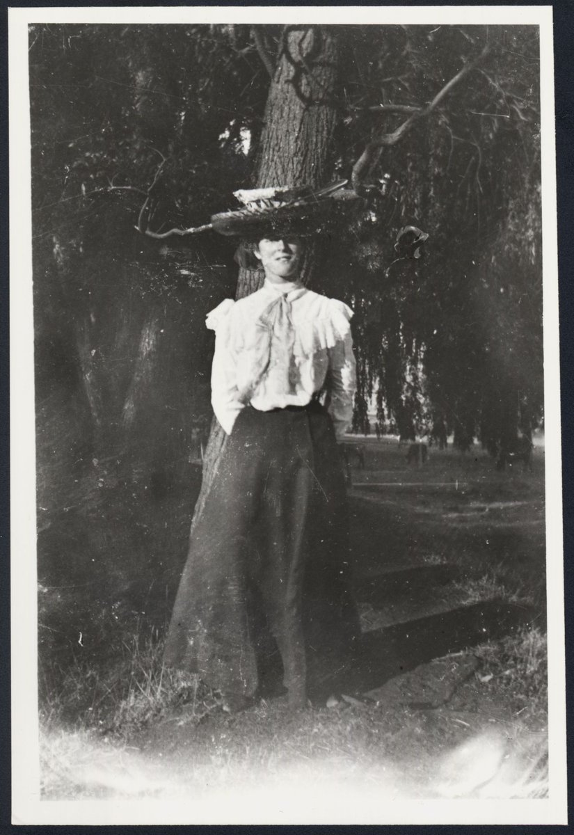 Collection of images of unidentified people and places, in Melbourne and possibly around the Warrnambool area (1984?)