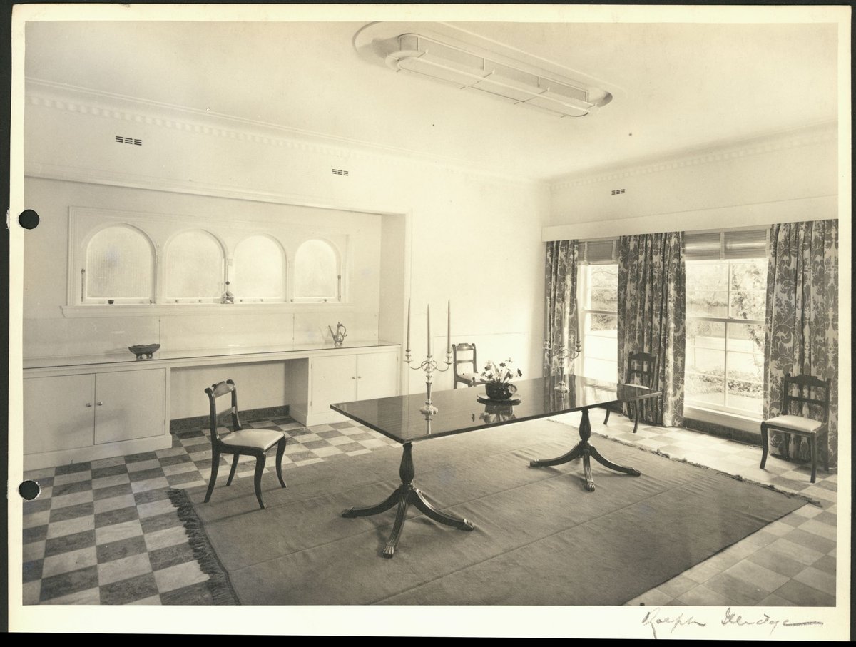Residence of Hamilton Sleigh Esq. Wallace Avenue Toorak Vic (1938)