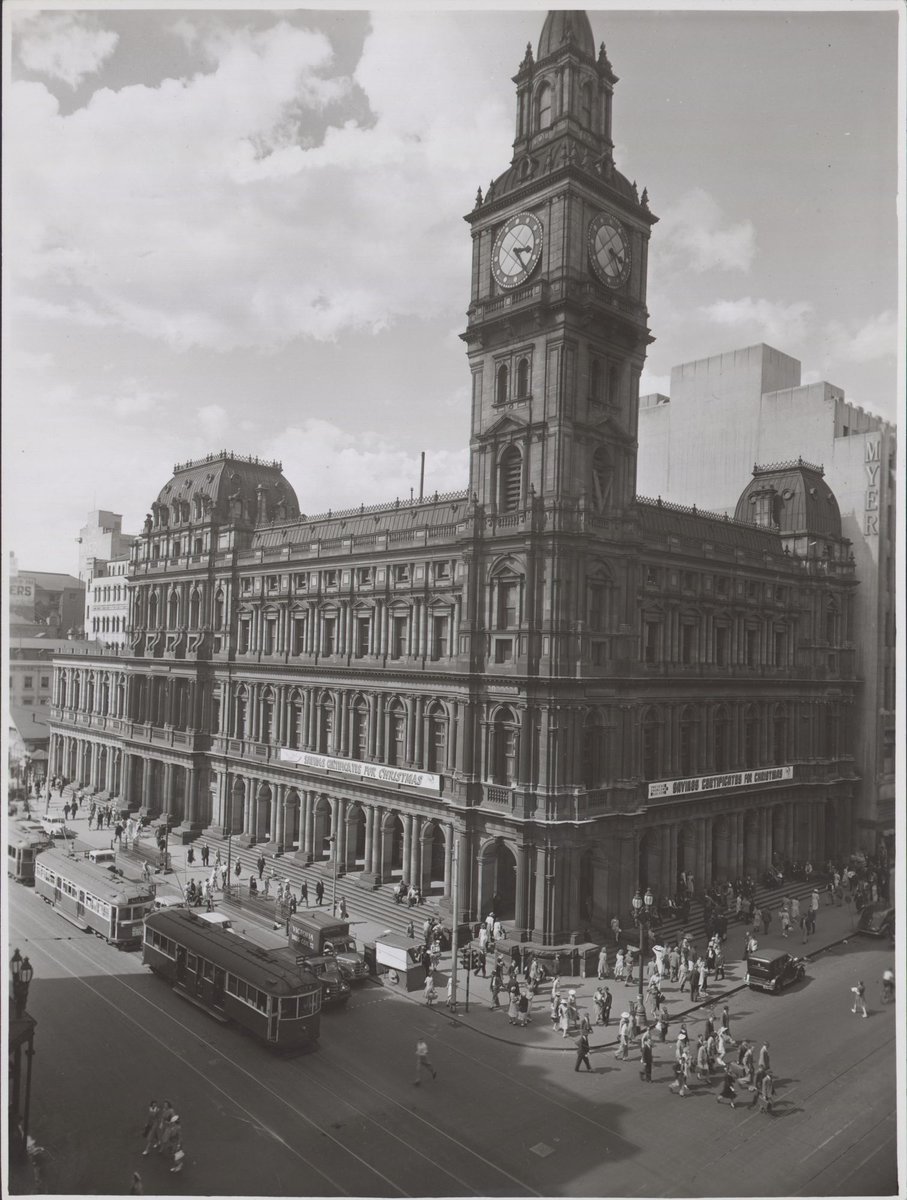 Elevated view of the General Post Office building, Melbourne, Victoria, Melbourne City (1946–54)