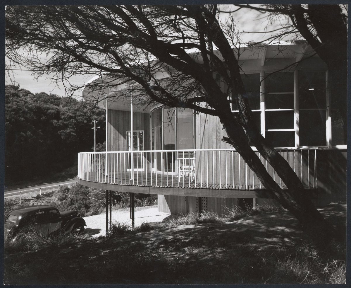 Henty House, Frankston, Victoria (1950–51)