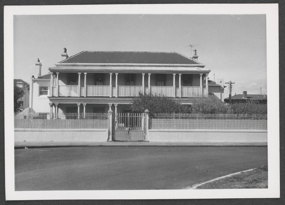 St. Kilda "Euretta" 3 Alfred Square, St Kilda (1930)