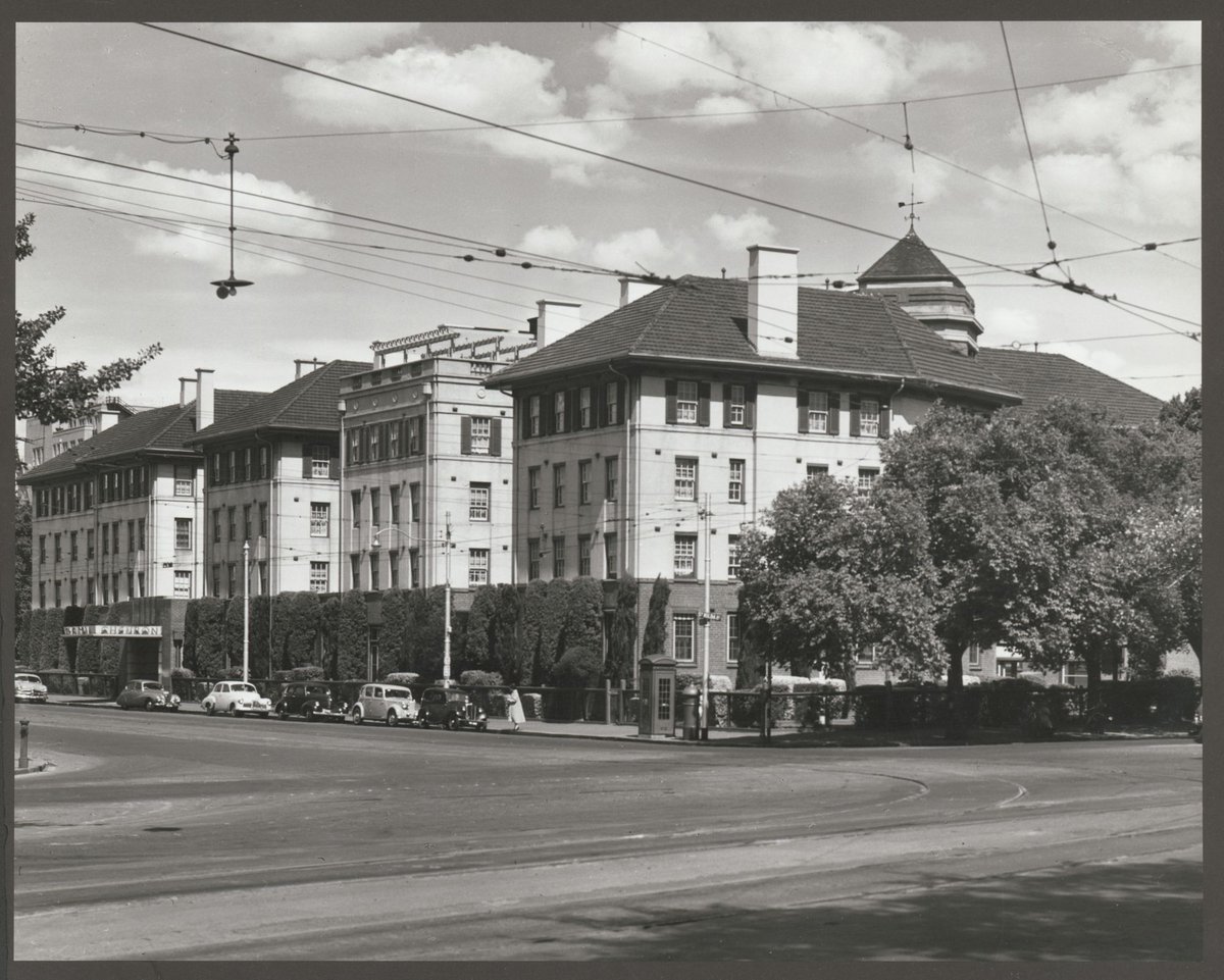 Chevron Hotel, corner Commercial Road and St.Kilda Road, Prahran (1954)